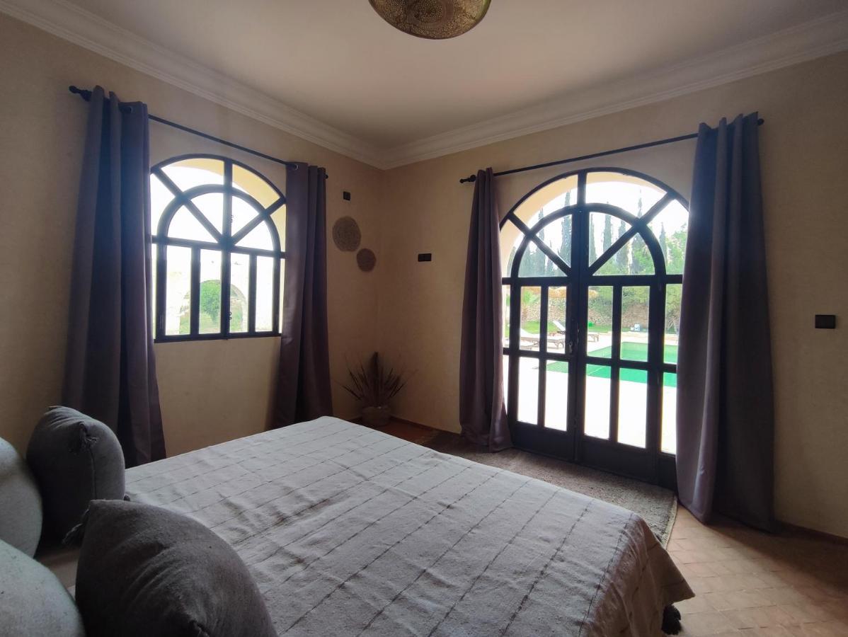 Riad Bini-Ddik As-Sawíra Exteriér fotografie