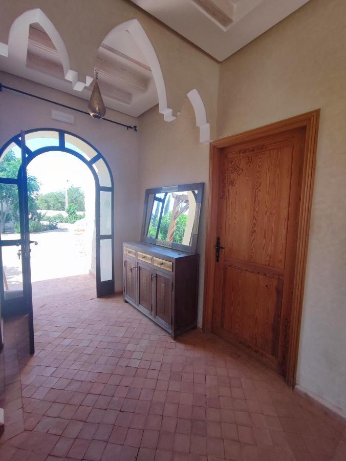 Riad Bini-Ddik As-Sawíra Exteriér fotografie