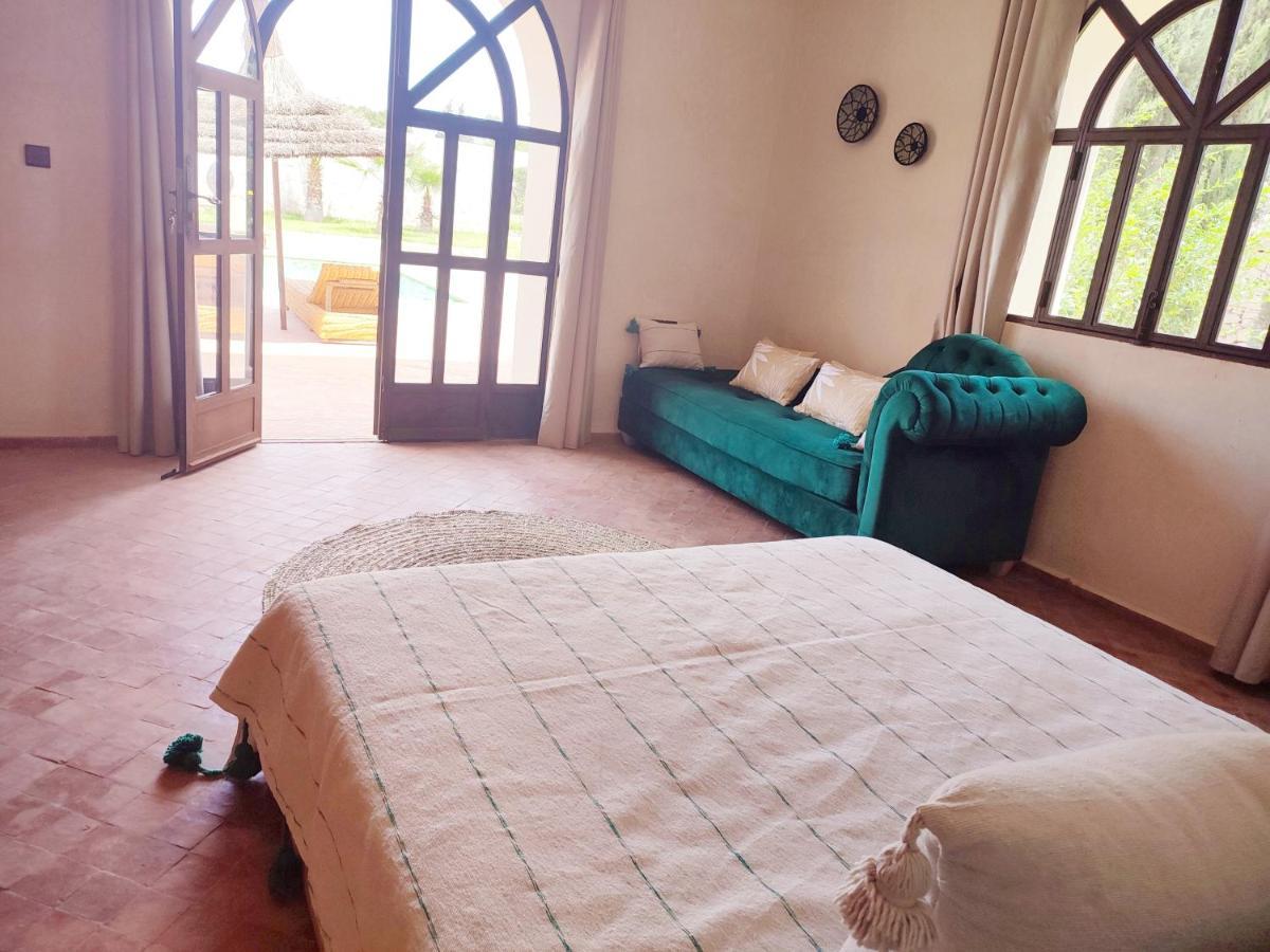 Riad Bini-Ddik As-Sawíra Exteriér fotografie