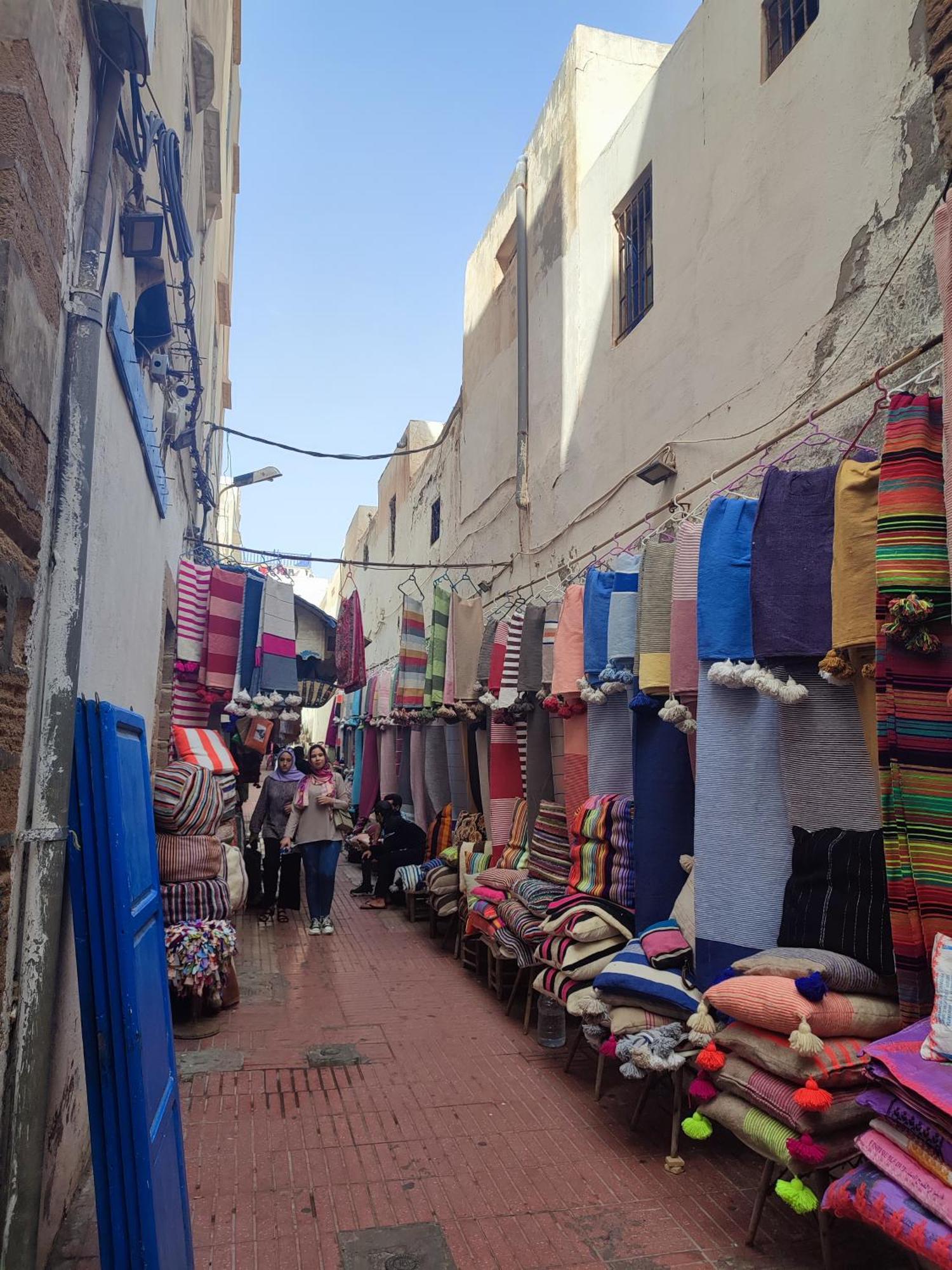 Riad Bini-Ddik As-Sawíra Exteriér fotografie