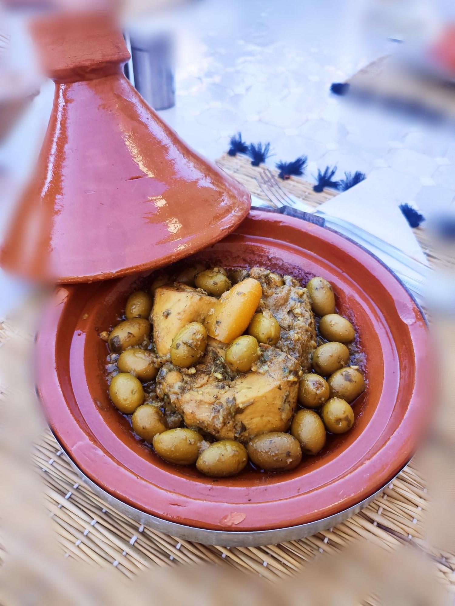Riad Bini-Ddik As-Sawíra Exteriér fotografie